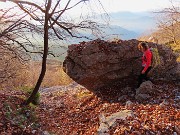 74 Scendiamo dal sentiero Vetta-537A baciati dal sole che tramonta